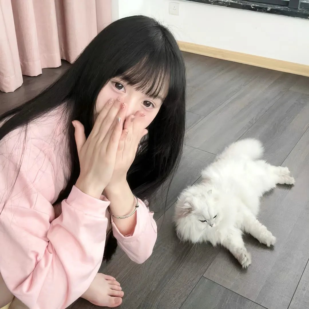 西港夜间装卸作业